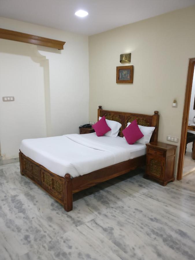 Hotel Empire Palace Udaipur