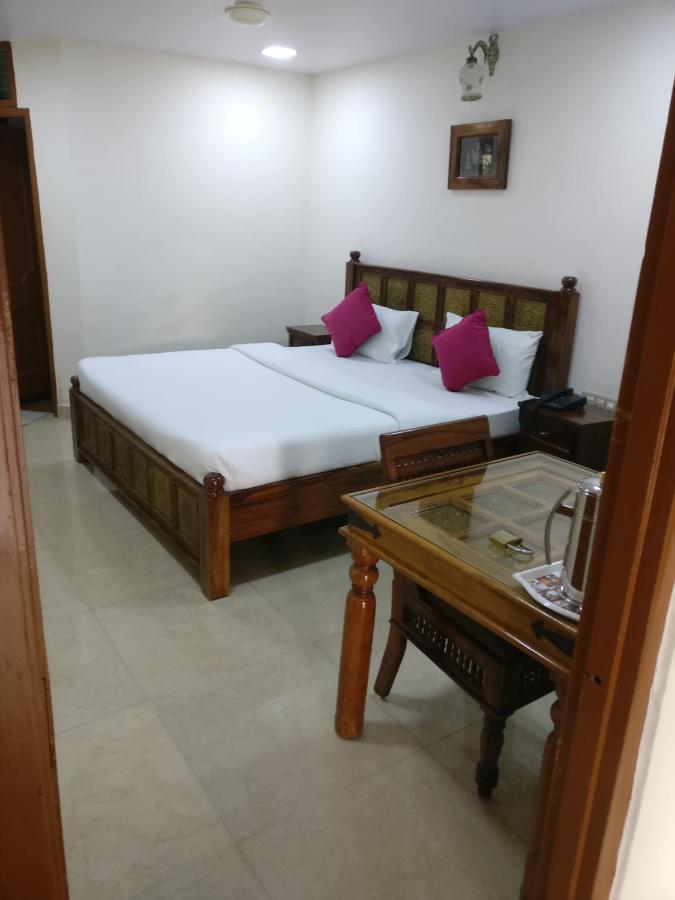 Empire Palace Hotel Udaipur