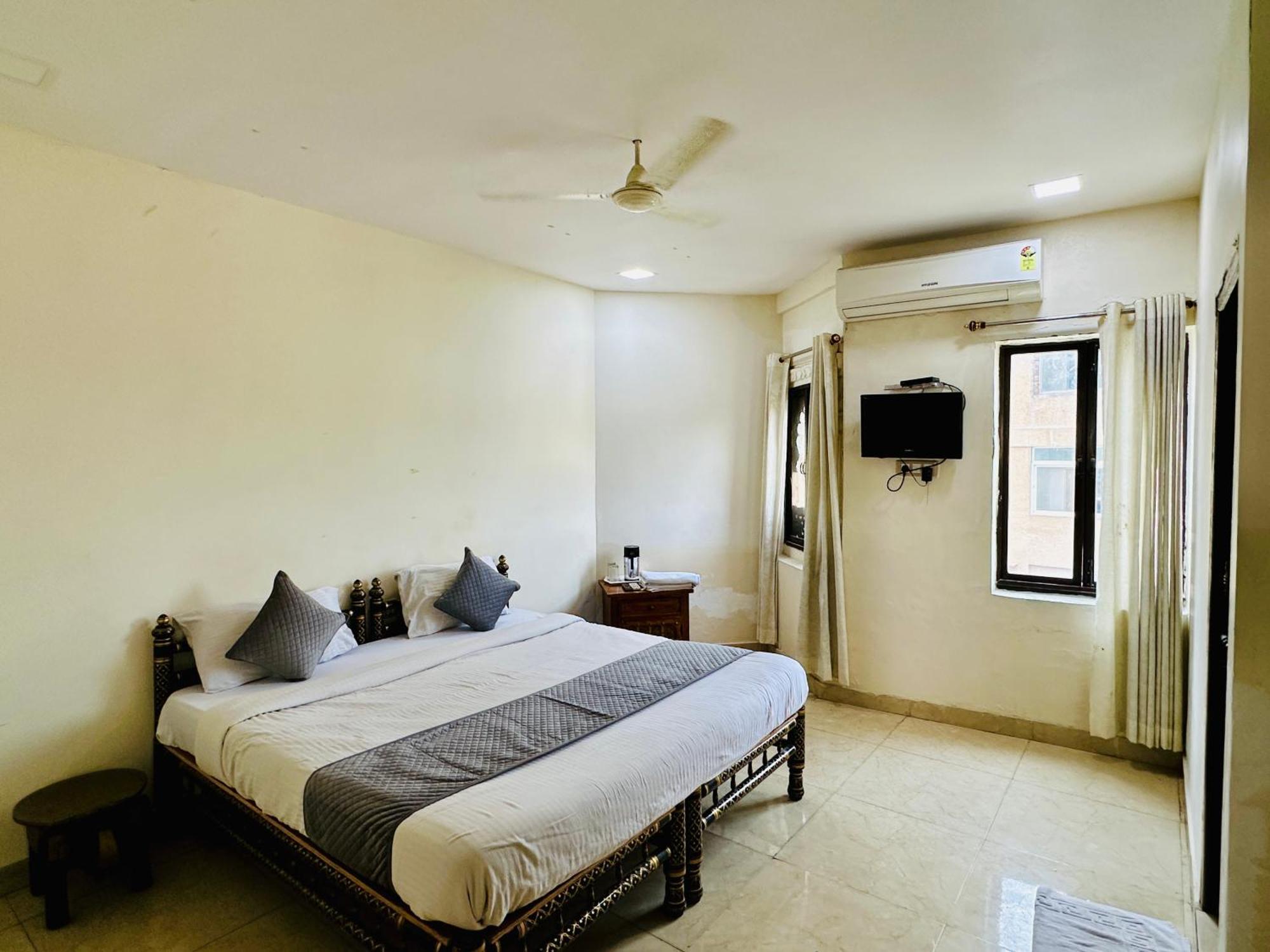 Hotel Empire Palace Udaipur