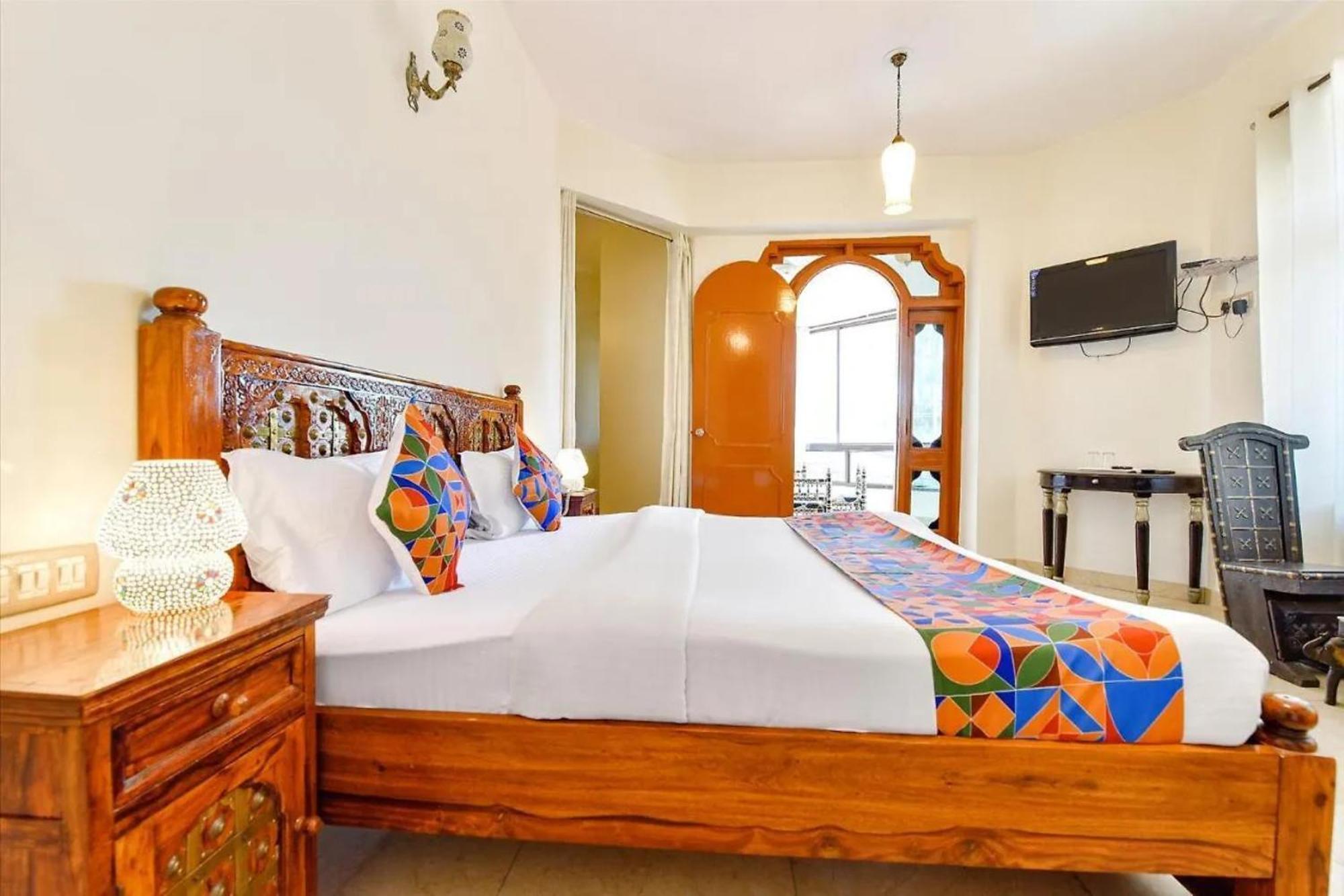 Empire Palace Hotel 3*