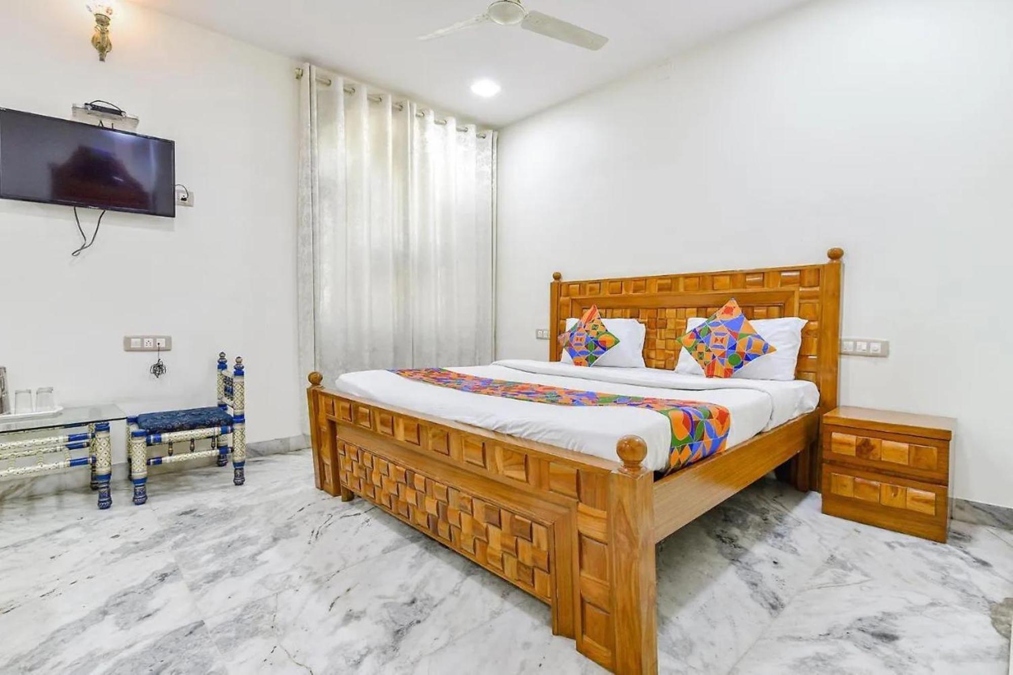 Empire Palace Hotel Udaipur